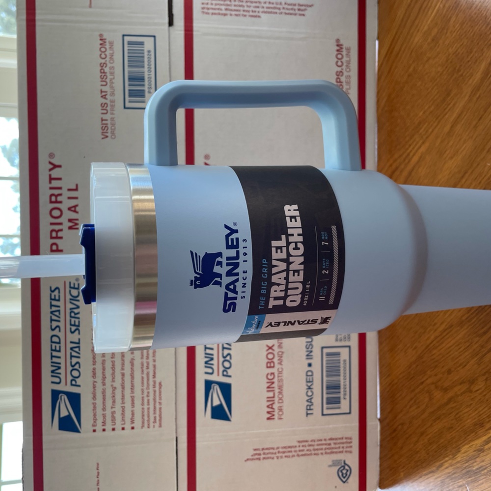 Stanley Cornflower Adventure Quencher BNWT